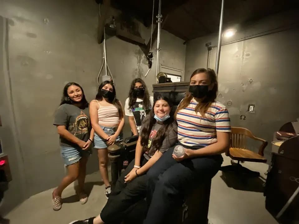 King's Eye Escape & Axe - rage rooms in Los Angeles - Top rated