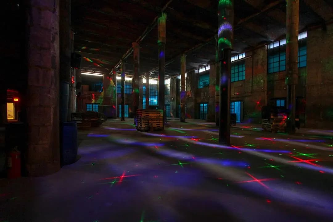 Area 53 - Lounge - Laser Tag, Mini-Bowling, Arcade - paintball in New York - Top rated