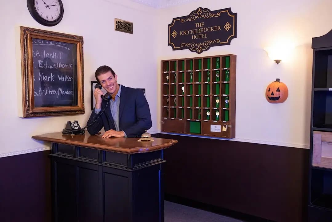 escape rooms experience at The Great Escape Room Chicago located in Chicago