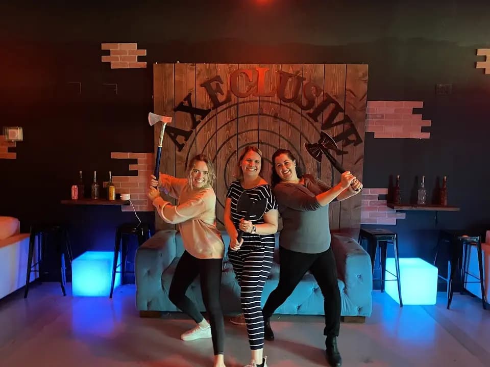 Axeclusive Axe Throwing & VR Lounge - axe throwing in Chicago - Top rated