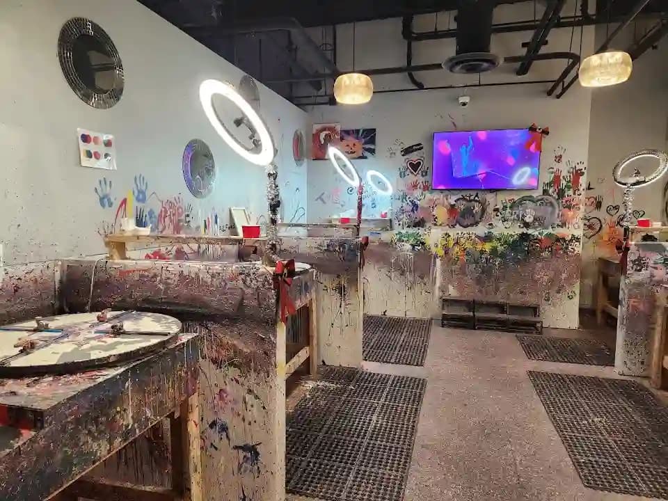 rage rooms experience at Spin Art Nation Phoenix - Spin Art, Splatter Studio, Fluid Art & Rage Room located in Phoenix