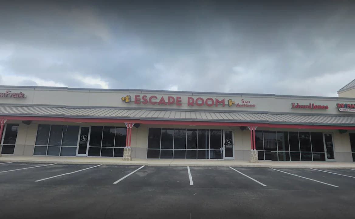escape rooms experience at Escape Room San Antonio - Bandera Rd located in San Antonio