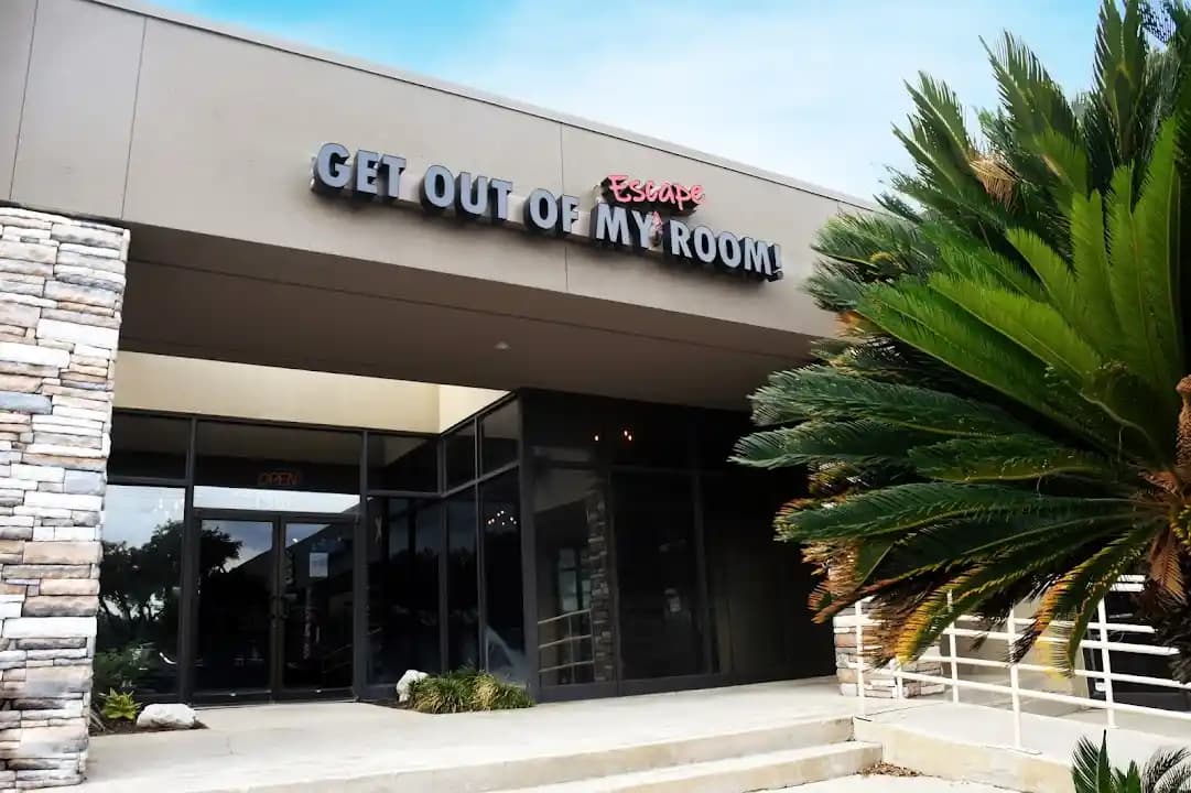 escape rooms experience at Get Out of My Escape Room located in San Antonio