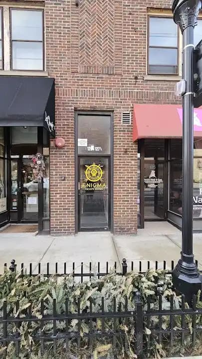 escape rooms experience at Enigma Escape Rooms located in Chicago