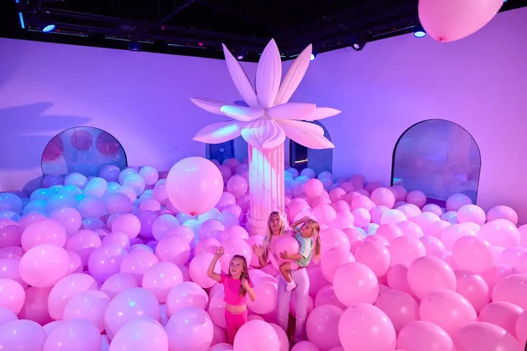 Photo of Bubble Planet: An Immersive Experience - Los Angeles vr games activities in Los Angeles