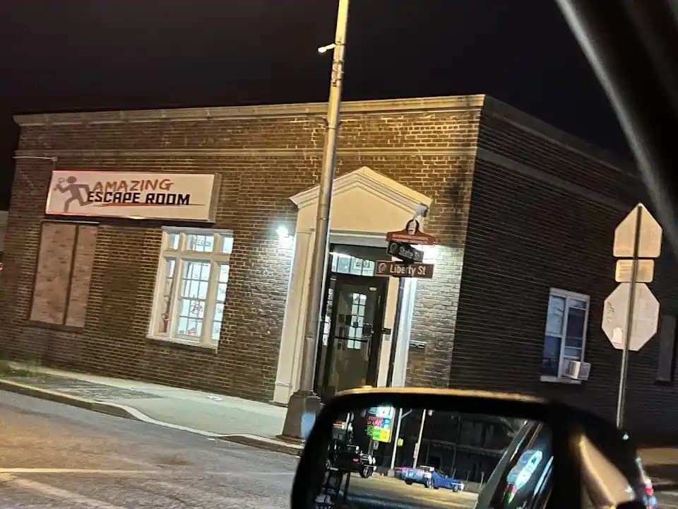 escape rooms experience at Amazing Escape Room Bloomfield located in New York