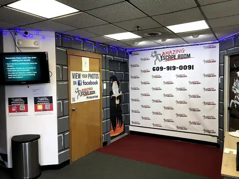 Interior view of Amazing Escape Room escape rooms facility in New York