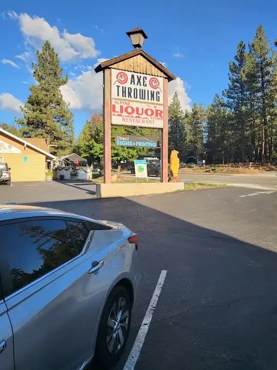 axe throwing experience at Yosemite Axe Throwing located in Los Angeles
