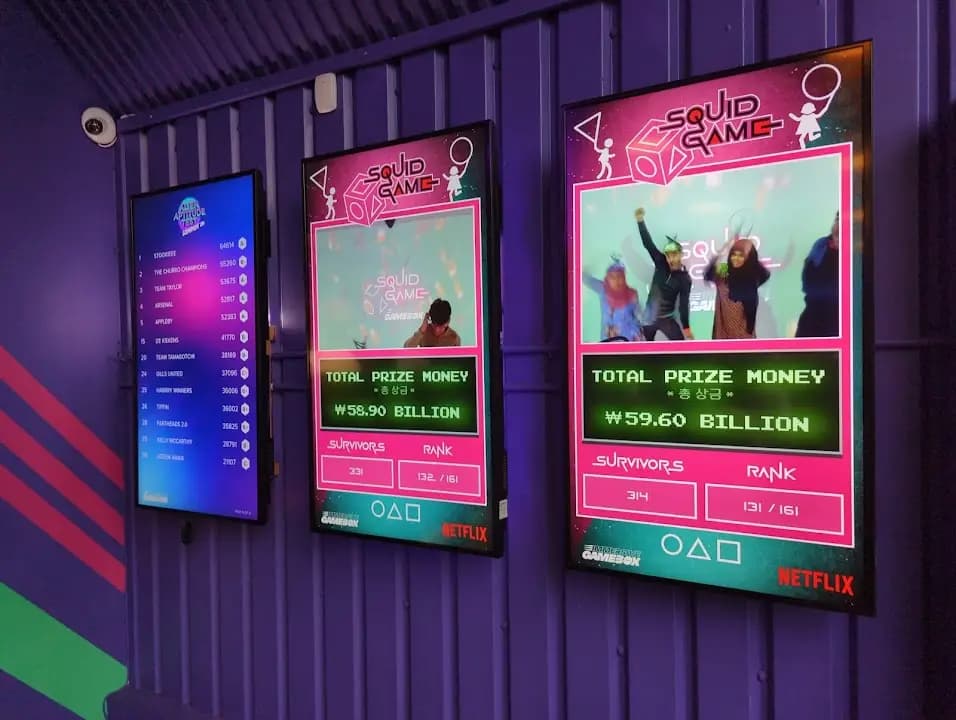 vr games experience at Immersive Gamebox - Southbank, London located in London