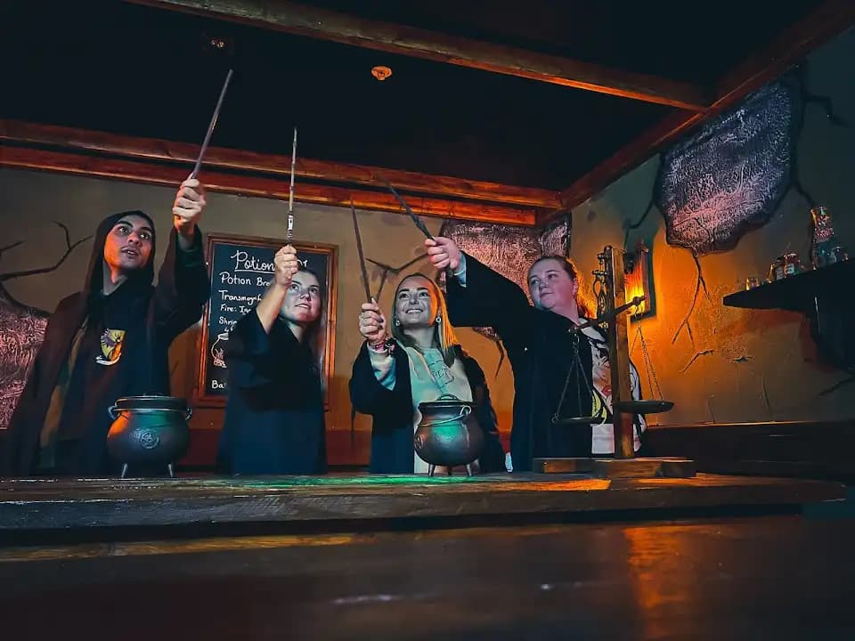 escape rooms experience at Houdini's Escape Room Experience - Acton located in London
