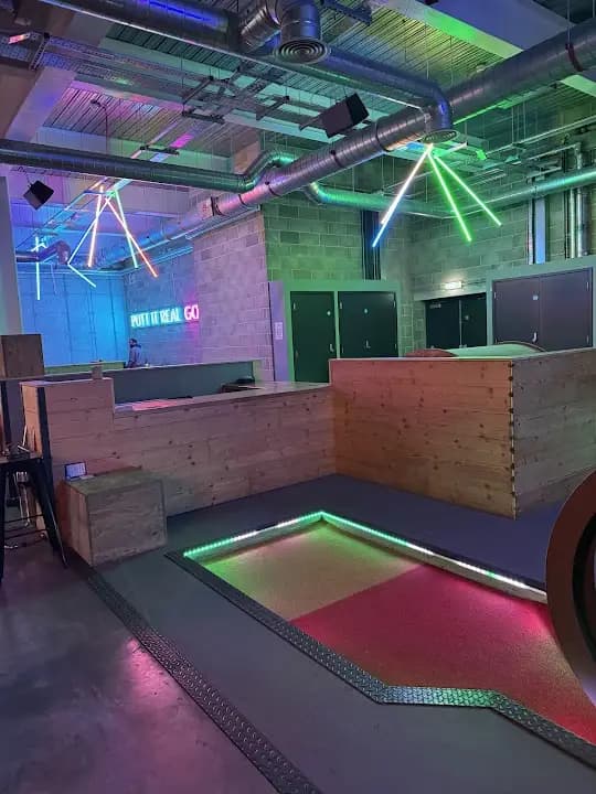Boom Battle Bar Ealing - Popular axe throwing destination in London