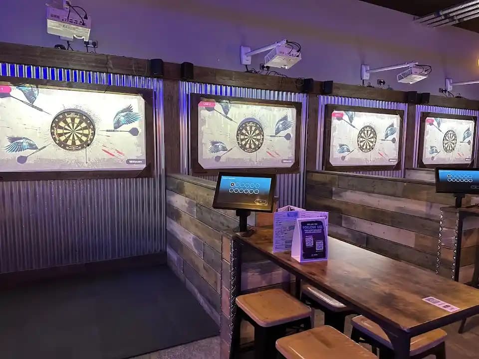 Boom Battle Bar Aldgate - Popular axe throwing destination in London