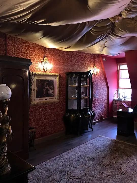 Locked In Escape Room Glasgow - Popular escape rooms destination in Glasgow