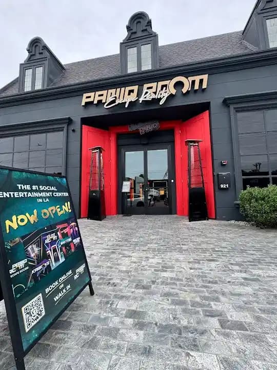 escape rooms experience at PanIQ Escape Room West Hollywood located in Los Angeles