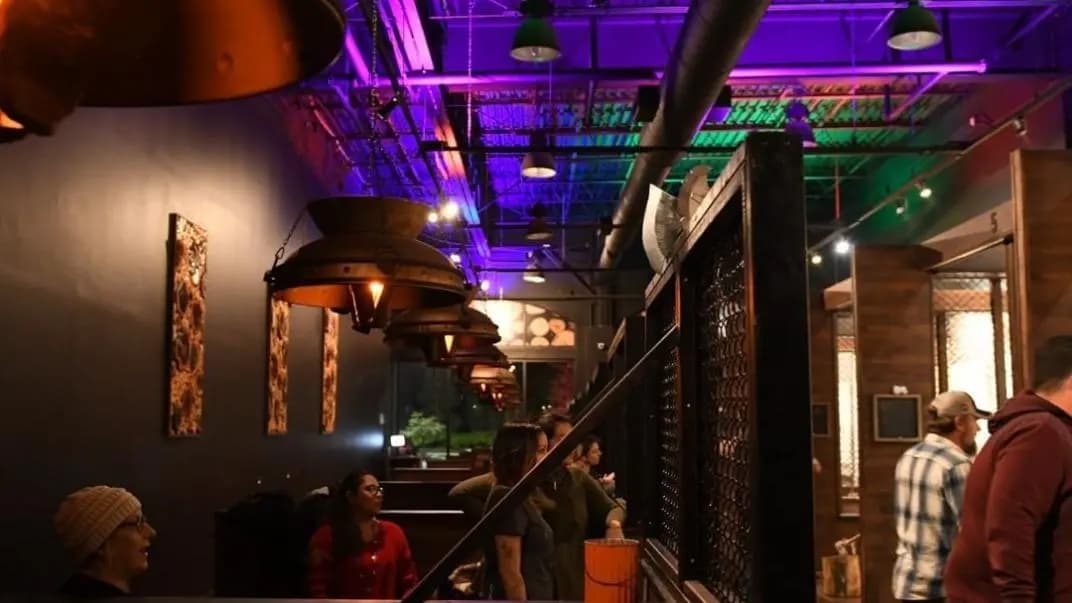 axe throwing experience at BullsEye Axe Lounge X Rage Room located in Chicago