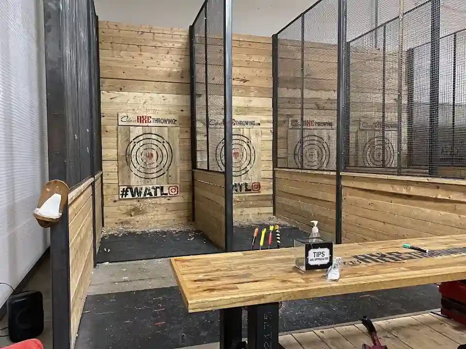 Class Axe Throwing - Popular axe throwing destination in Dallas