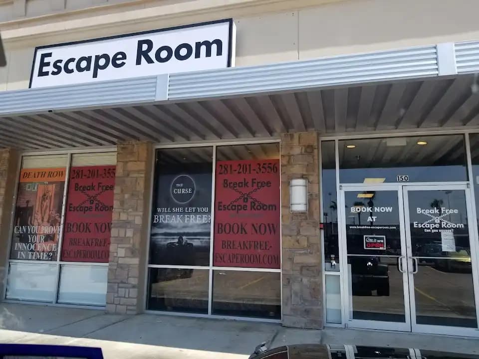 escape rooms experience at Break Free Escape Room located in Houston