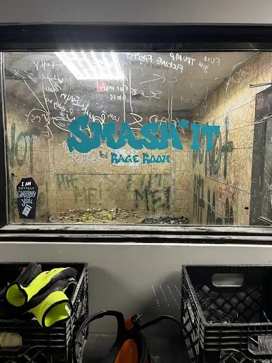 Photo of SMASH*IT RAGE ROOM rage rooms activities in Toronto
