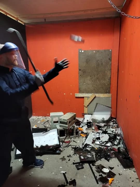 Wreck-It Room Canada Inc. - Popular rage rooms destination in Toronto