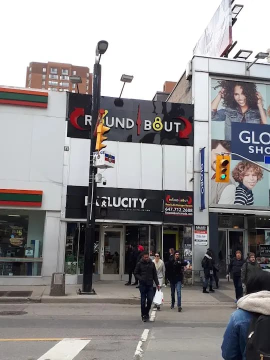 escape rooms experience at Roundabout Canada Escape Room located in Toronto