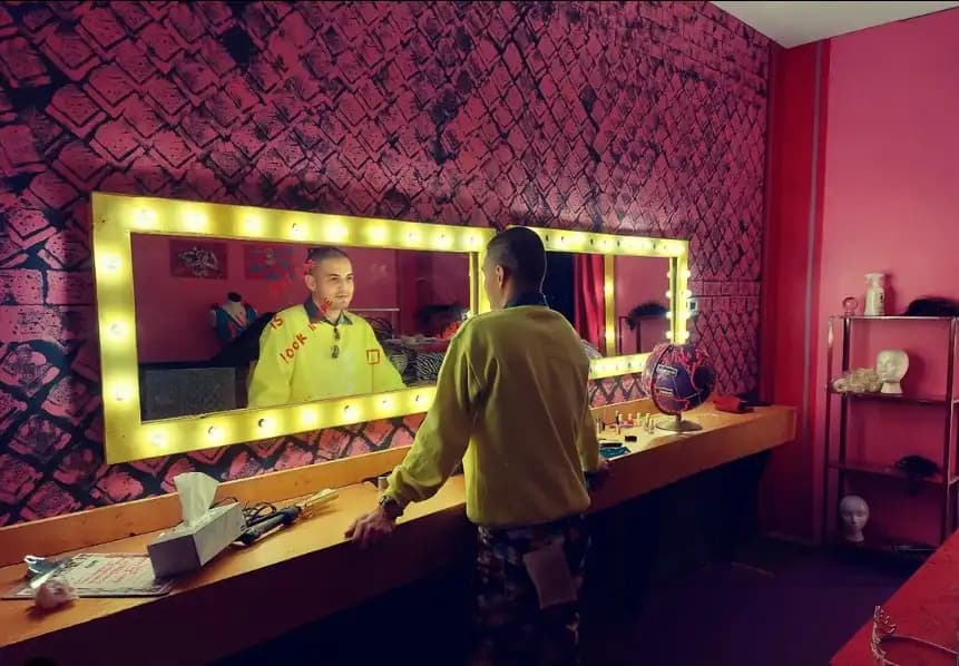 escape rooms experience at Trivia Escape Rooms located in Toronto