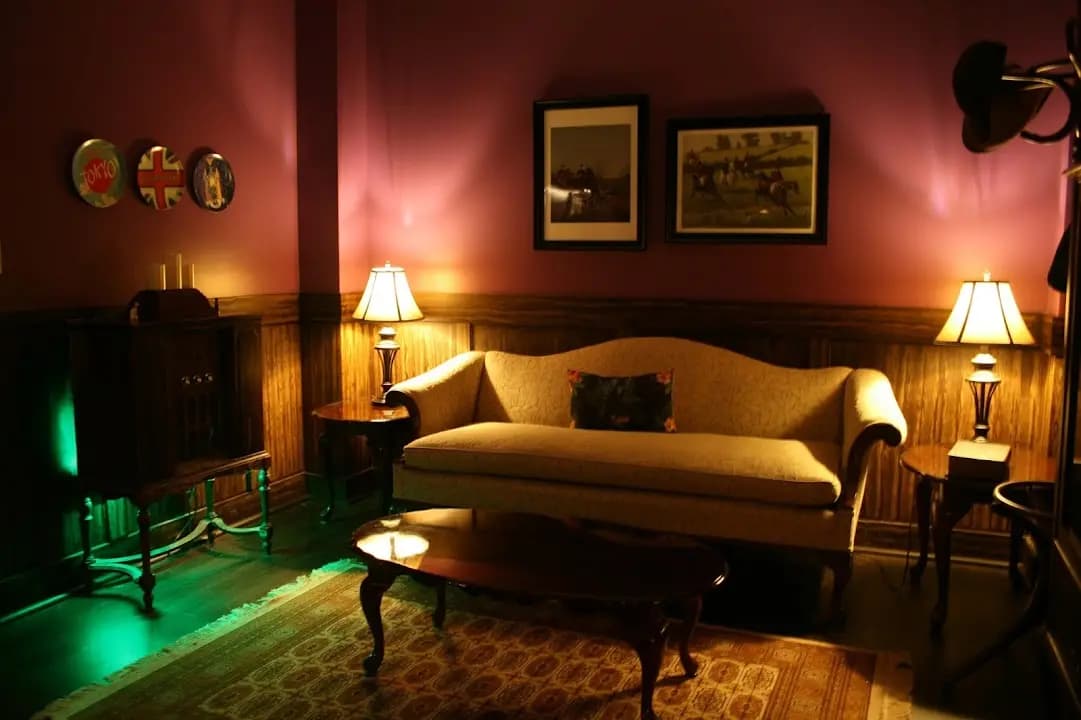 Looking Glass Adventures - Popular escape rooms destination in Toronto