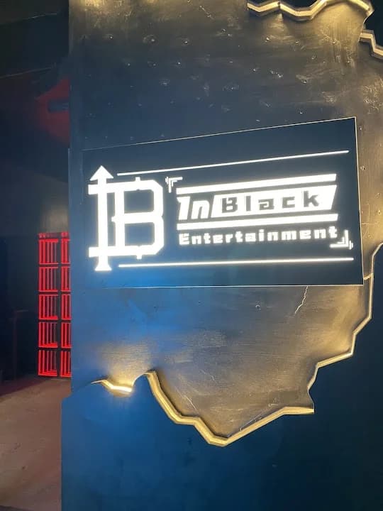 INBLACK Escape Room Toronto - Eaton - escape rooms in Toronto - Top rated
