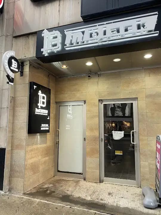 INBLACK Escape Room Toronto - Eaton - Popular escape rooms destination in Toronto