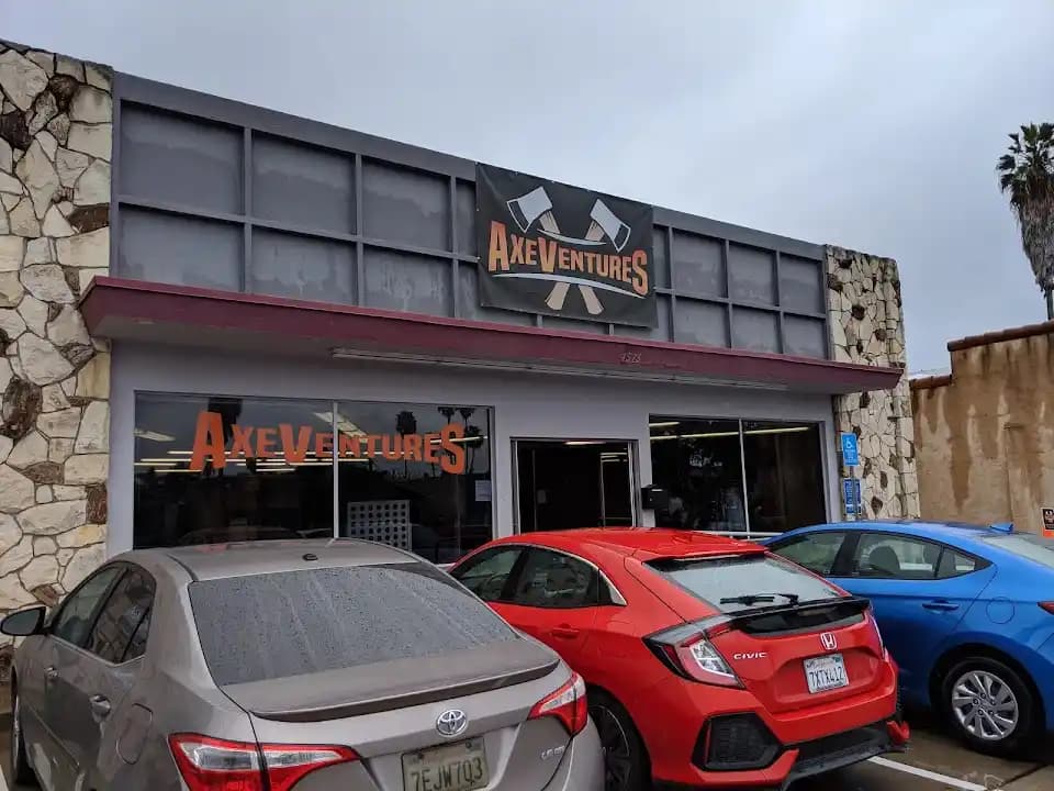 axe throwing experience at AxeVentures Axe Throwing and Rage Room located in San Diego