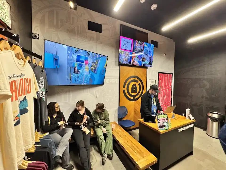 escape rooms experience at The Escape Game San Diego (Gaslamp Quarter) located in San Diego