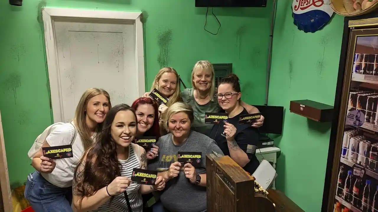 AXESCAPE | AXE THROWING - Popular axe throwing destination in Phoenix