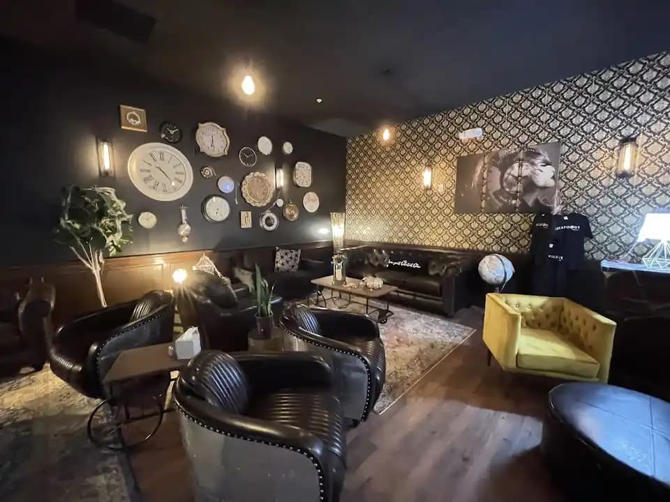 escape rooms experience at Escapology Phoenix - SanTan located in Phoenix