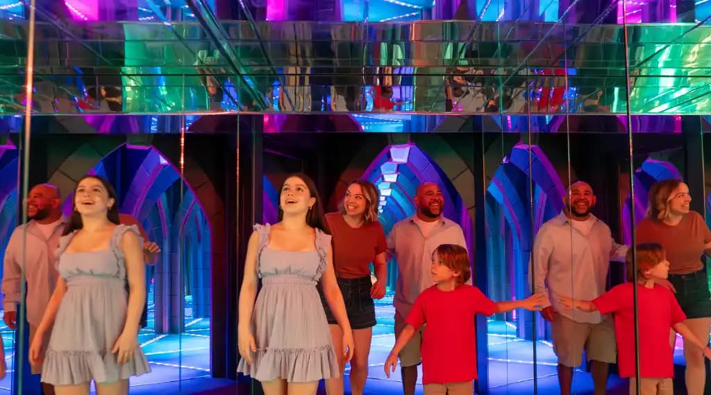 escape rooms experience at The Amazing Mirror Maze located in San Antonio