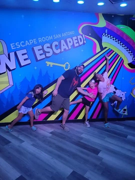 escape rooms experience at Escape Room San Antonio - Stone Oak located in San Antonio