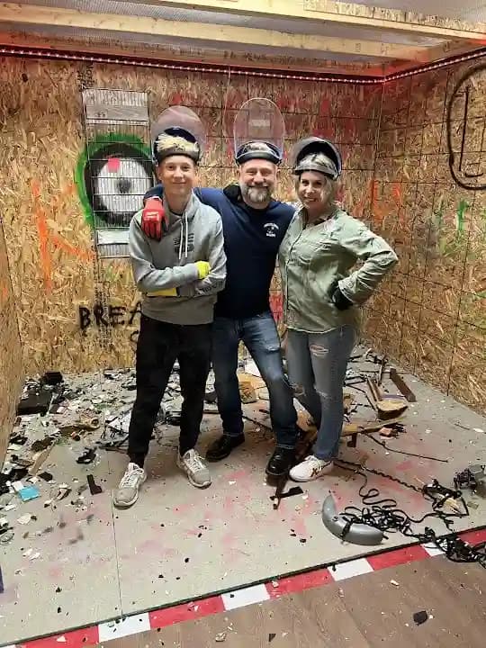 rage rooms experience at Wreck Creation Rage Room located in Philadelphia