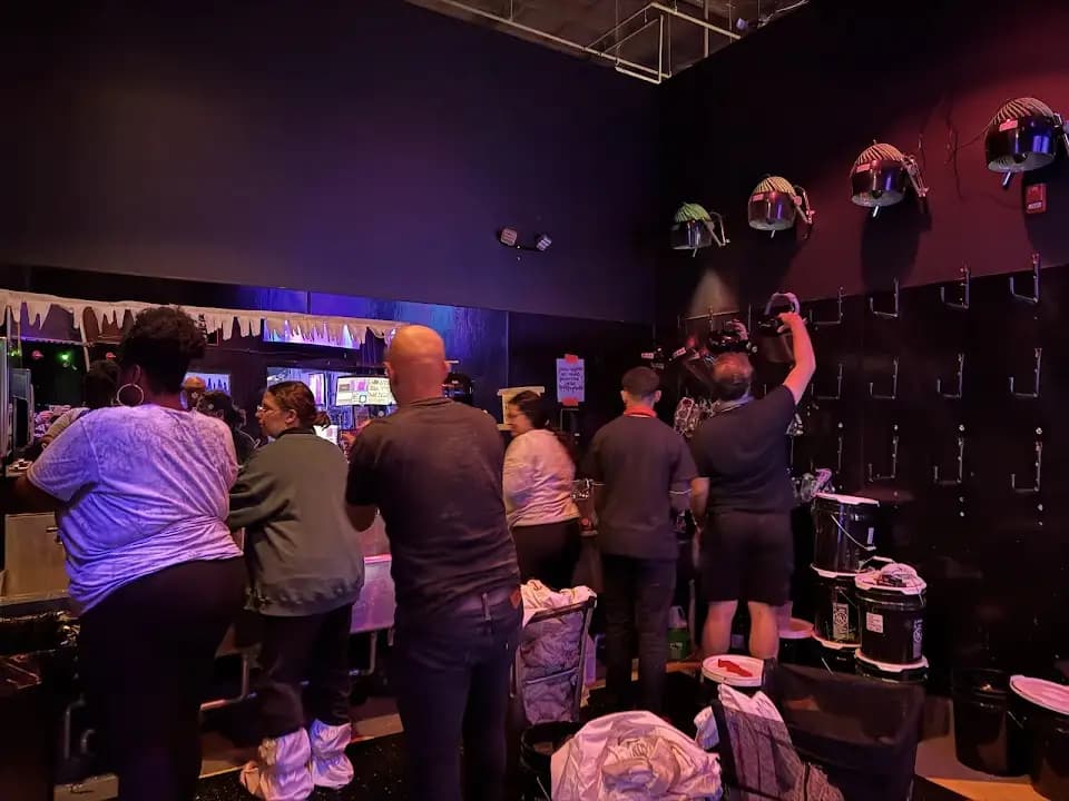 escape rooms experience at Beat The Bomb Philadelphia located in Philadelphia
