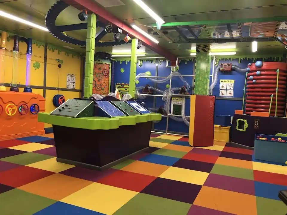 escape rooms experience at The Great Escape Room Challenge located in Philadelphia