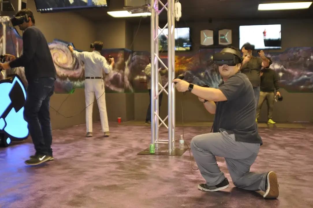 vr games experience at VR Escape Rooms by Los Virtuality located in Los Angeles