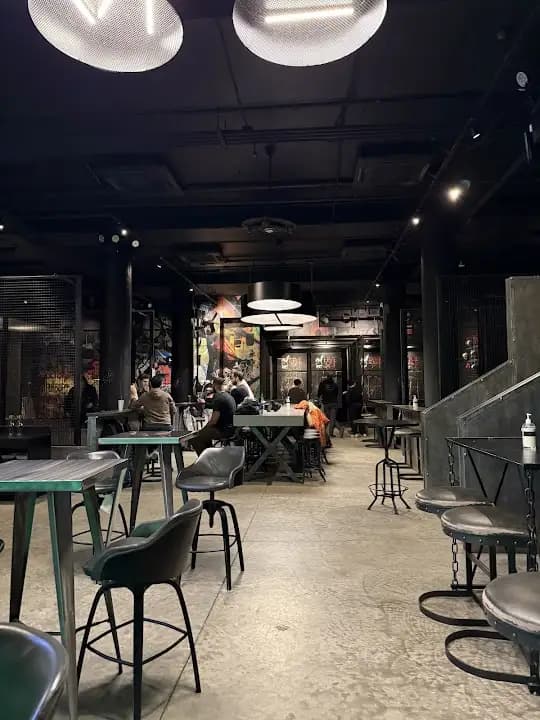 axe throwing experience at Live Axe located in New York