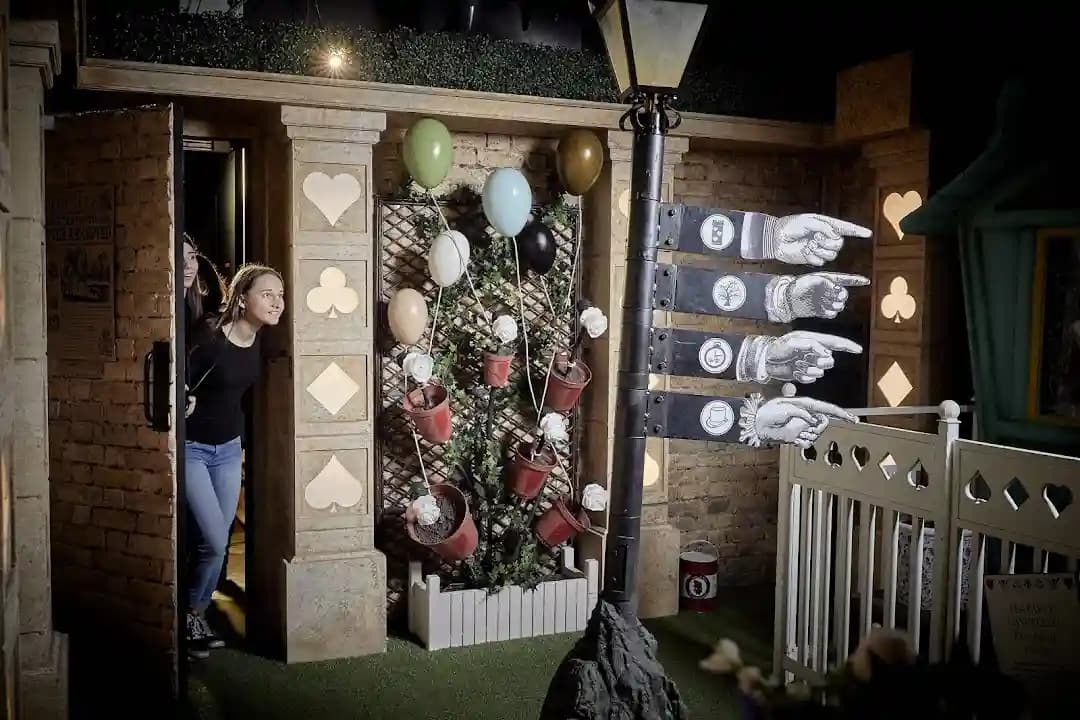 escape rooms experience at Escape Hunt Oxford Street located in London