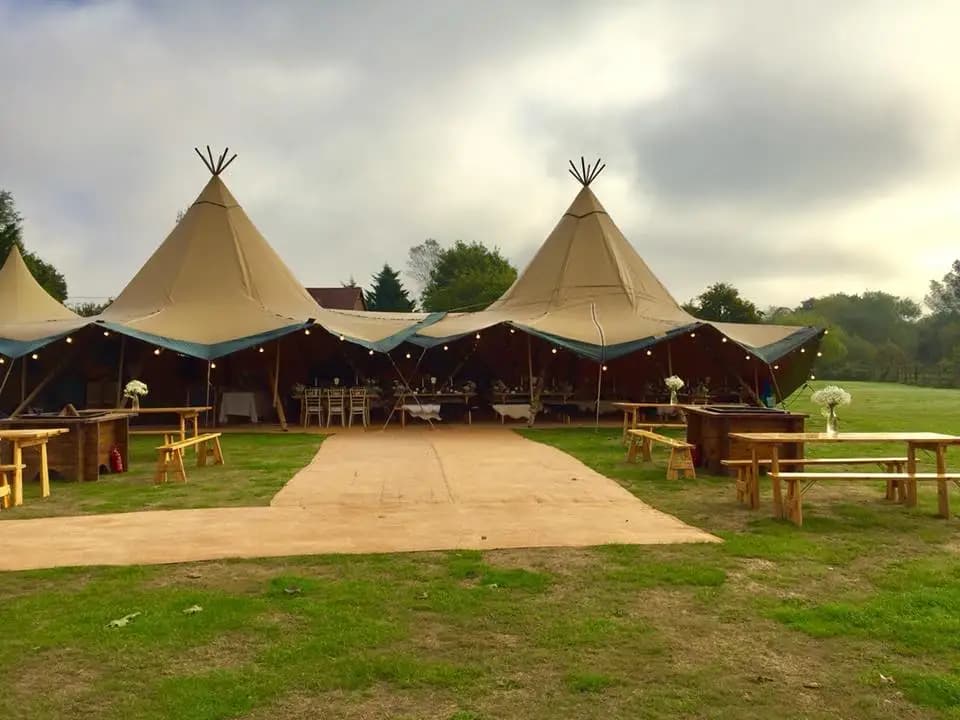 axe throwing experience at Apollo Activities Centre located in London