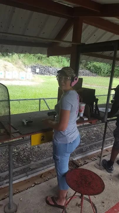 shooting ranges experience at Bailey's House of Guns located in Houston