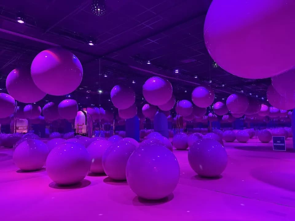 Photo of Bubble Planet - An Immersive Experience - Dallas vr games activities in Dallas