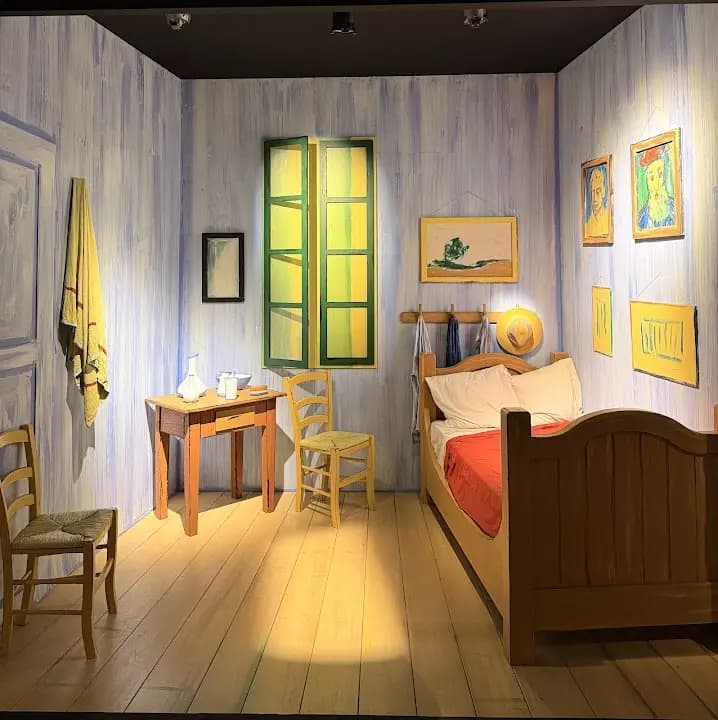 vr games experience at Van Gogh: The Immersive Experience located in Tampa